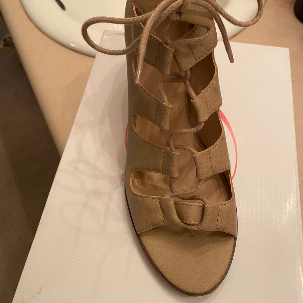Size 11 Taupe Heeled Sandal